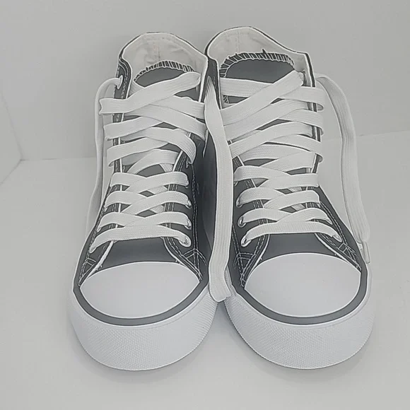 Unisex Canvas Sneakers, Size 6, Color Black and White - Picture 6 of 7